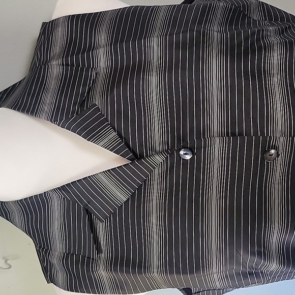 Ann Taylor silk vest top - Picture 2 of 7